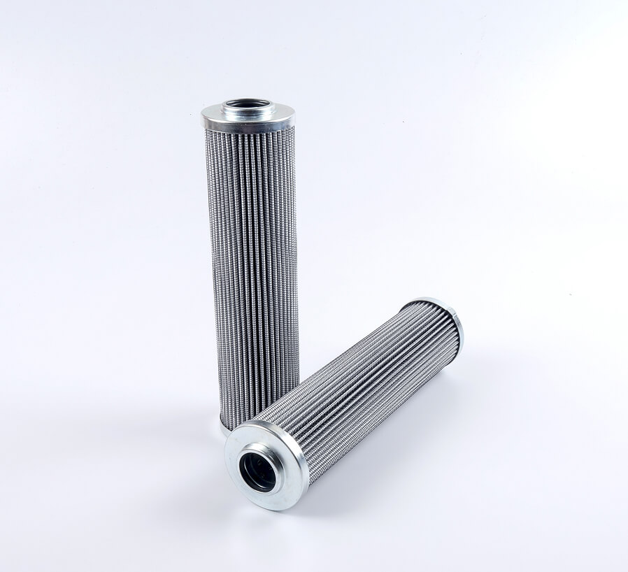 Hydraulic suction strainers with pleated filter media and threaded ports